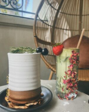 Abigail Zoe Lewis Instagram - Matcha date 🍵🫶🏻

#santabarbara #matcha #explore