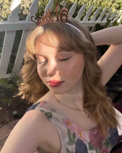 Abigail Zoe Lewis Instagram - more pics from my birthday ✨🎀🫖 #sweet16 #explore