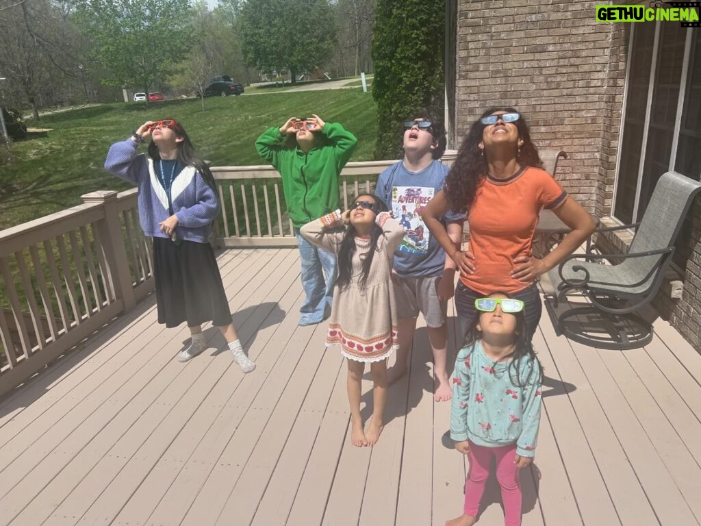 Adassa Instagram - Having the #eclipse as part of our school day is the best!! #family #2024 #lookup #homeschool