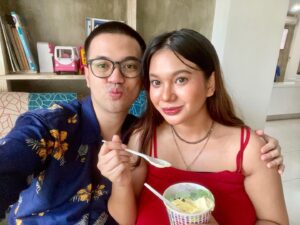 Ade Yunita Instagram - Bumil pakmil🤭
