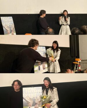 Adela Sou Instagram - 2024年1月27日（土）《 #すべて至るところにある 》 @everything_everywhere_film 終於在日本公映🇯🇵！由2022年開拍到現在，電影真是漫長的旅程🎞️！

非常感謝衆多各大媒體、影評人和觀眾對電影嘅喜愛📰📎看到文章報道和與觀眾的對談過程中，真的很佩服日本人看電影嘅細心和思考！

也特別感謝首映日前來支持嘅觀眾🥹 尤其知道杜琪峰導演都係同一日同一時間嚟日本見觀眾（我都好鍾意杜Sir㗎！），真是影痴們思想的抉擇，好在都得到大量的觀眾親自前來支持！再次感謝各位的喜歡和鼓勵，我也一定會繼續努力！🙇🏻‍♀️

Outfit | @saralolo_official 

➖➖➖➖➖➖➖➖➖➖➖➖

『すべて、至るところにある』やっと2024年1月27日(土)より日本で劇場公開されました🇯🇵！2022年の撮影から今日まで、本当に長い道のりでした🎞️！

たくさんのマスコミ、映画評論家、観客の方々に映画を気に入って頂けて、本当にうれしく感謝しています📰📎評論、取材、観客の方からの感想や質問を通して、日本の方々がいかに丁寧に映画を観て、細かいところまで読み取ってくれていることに感動しています。

最後に、特に初日の舞台挨拶を観に来てくださた観客の皆さんにに感謝を伝えたいです🥹 なぜならジョニー・トーの来日舞台挨拶と同じ時間だったからです(私もジョニー・トーが大好き)！それでも最終的に私たちの映画を選んで観に来てくれたわけですから…。もう一度皆さんに感謝の言葉を伝えたいです。皆さんの応援があるから、これから私はもっと頑張ります！🙇🏻‍♀️