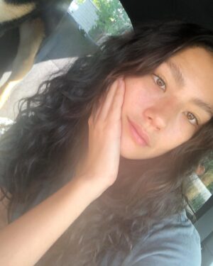 Adeline Rudolph Instagram - Tb to curly Addie 👩🏻‍🦱