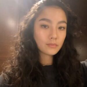 Adeline Rudolph Instagram - Tb to curly Addie 👩🏻‍🦱