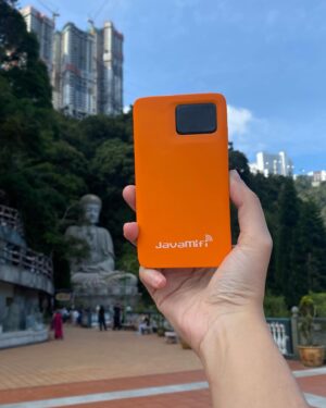 Adila Fitri Instagram - Jalan2 sebelum puasa di KL ngebantu banget pake @javamifi . Internetnya cepet, gak perlu ribet install, 100% garansi connect!