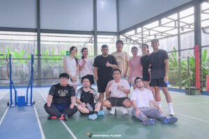 Adila Fitri Instagram - Gak tau sih ini baju masih produksi atau gak wkwkwk tp ini baju oke bingiiit