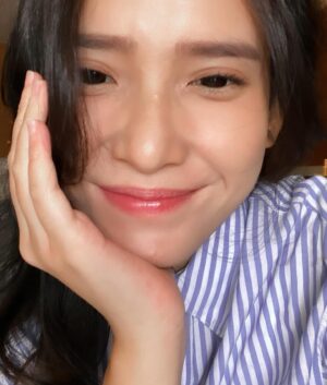 Adila Fitri Instagram - Selfie   badak!