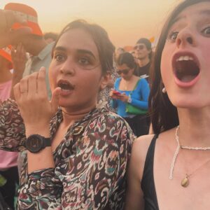 Aditi Saigal Instagram - What a treat with all ma frens 🌟 @jungle4eva will never tire of you, second photo says it all!

(PS: third photo is us asking you to play DROPS)

@lollaindia