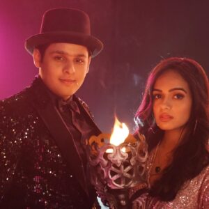 Aditi Sanwal Instagram - ✨️ Main aag dil mein laga dungi wo, ki pal mein pighal jaoge ✨️

Ft  @sanjaysatavase 
  @devjoshi28 

#pictureperfect #pictureoftheday #instagood #fire #girlonfire #balveer3 #baalveer3 #balveer #devjoshi #aditisanwal #sassy #kashvi #kaashvi #kashveer #bts