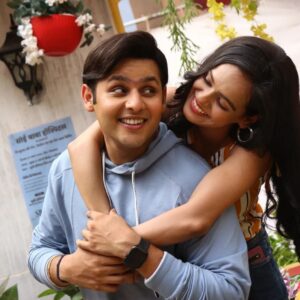 Aditi Sanwal Instagram - Tu hai toh i'll be all right!!! 🧡

#pictureoftheday #instagood #livelovelaugh #friendship #baalveer4 #devjoshi #aditisanwal #kaashvi #kashveer #balveer #smile #sonysab #dosti #dost #livelovelaugh