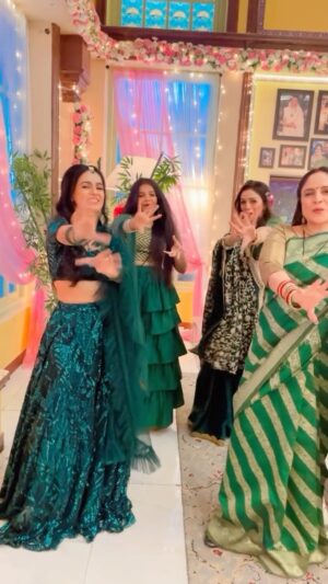 Aditi Sanwal Instagram - Wanna be my Chammak challo ???
 
#chammakchallo #insta #zeel #bittu #instagood #deewani #dangal #meera #dance #instafun