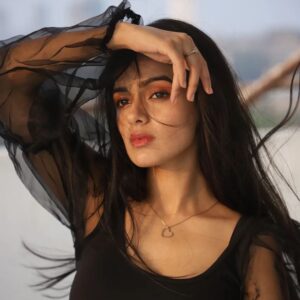 Aditi Sanwal Instagram - Love is in the Hair!!! 🌬🖤

Picture by @mirrorcraftfilms

P.S: when celebs like @neytirii__  make your eyes look glam!

#pictureoftheday #instagood #black #aditisanwal #livelovelaugh #blackbeauty #photoshoot #makeupbyme #eyes #click #aesthetic #pretty #love