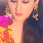 Aditi Sajwan Instagram - Magar Wo aankhein hamaari kahaan se laayega ? ✨💕 #aditireels #romantic #shayari