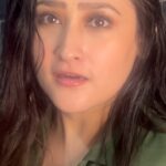 Aditi Sajwan Instagram - Cause its February !! ❤️💕💕💕 #baazigarobaazigar #srkkajol #aditireels #romance