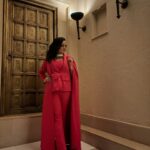 Aditi Singh Sharma Instagram - Royal vibes in gorgeous #Udaipur ❤️ Stylist : @styledbysujata Styling team : @_jyoti_808 @ashwinishajigeorge13,@stylebyrounak_ @_stylebyjill_ Outfit : @labelakshitajain Necklace & rings : @paromapopat Earrings : @armaans_creationz Hair & makeup : @goldandblushbyriyasoni 📸 : @bhoomitrivediofficial