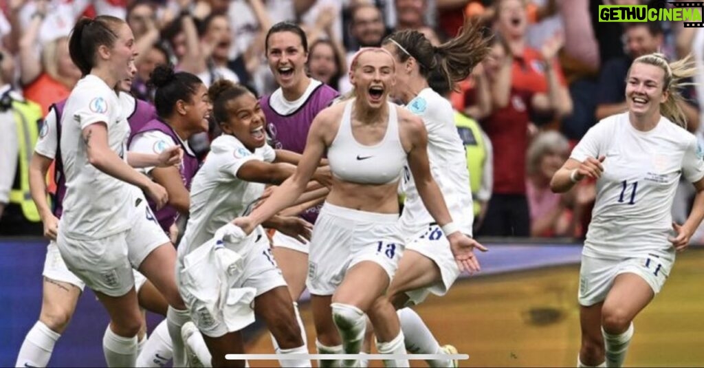 Adjoa Andoh Instagram - @lionesses 🔥⚽️💃🏽🔥⚽️💃🏽🔥⚽️💃🏽🔥⚽️♥️For all the girls and women today🙌🏾 Fir all the women and girls not allowed to play in decades past. For all the sacrifices for all the JOY to come ♥️