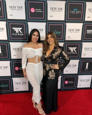 Adriana Cataño Instagram - WE WON 🙌🏽 ⭐️ CATANO BEAUTY @newyoumedia #newyoubeautyawards - the “Best Newbie” award for our bakuchiol you glo serum @catanobeautyinc ♥️🏆 Thank you NEW YOU MEDIA #newyoubeautymagazine So grateful 🙏🏽⭐️
Thank you @emiliouribebeauty for helping us get the skincare line started, thank you my precious daughter @gabriellacatano for helping me every step of the way & all this is thanks to the Grace of our Lord & Savior Jesus Christ ✝️ 
#godisgood #catanobeauty #adrianacatano 
———————-
PR @a2mediaagency @aileen_abella 
Wardrobe styling @hausartistlab