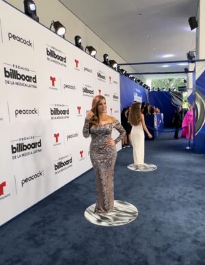 Adriana Cataño Instagram - Last night ⭐️ 🎥 @latinbillboards 
💄 @gabytmakeup 
💇🏻‍♀️ @catanoglam 
👗 @odalysmarino 
💅🏻 @lunabella_beauty_studio 
PR @aileen_abella 
#billboards2023
#adrianacataño #gabriellacataño #lascataño #latinas #miami #lacataño