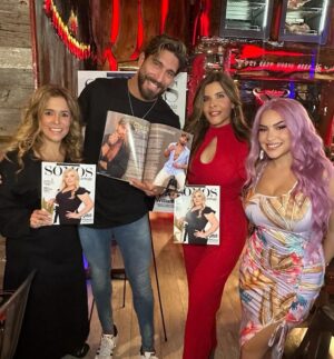 Adriana Cataño Instagram - More pics from @somoslarevistausa October #coverparty for @ana.m.williams 
Thank you @eltorolocochurrascaria @fusion4media ♥️🥂 
—————
Fotos de nuestro cover party de octubre! Mil gracias por todo @eltorolocochurrascaria @fusion4media @lamarlenemaseda #somoslarevista #coverparty #eltorochurrascaria #fusion4media #marlenemaseda #adrianacatano #fabiolaangulo #latinos #miami