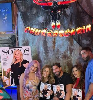 Adriana Cataño Instagram - More pics from @somoslarevistausa October #coverparty for @ana.m.williams 
Thank you @eltorolocochurrascaria @fusion4media ♥️🥂 
—————
Fotos de nuestro cover party de octubre! Mil gracias por todo @eltorolocochurrascaria @fusion4media @lamarlenemaseda #somoslarevista #coverparty #eltorochurrascaria #fusion4media #marlenemaseda #adrianacatano #fabiolaangulo #latinos #miami