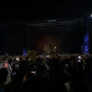 Adriana Ubani Instagram - solo diré que no tengo vídeos de Fred porque estaba a punto de estallar……. y así todo el rato 🎧🪩✨❤️‍🩹 gracias mil veces @primavera_sound