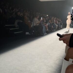 Adriana Ubani Instagram - Ayer en @mbfwmadrid fue divertidísimo y esq de vd lo de @georgielastudio es increíble 🎀 gracias mil veces @whoisloureiro eres el mejor te queremos