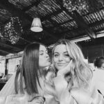 Adriana Torrebejano Instagram - BARCEL💘NA