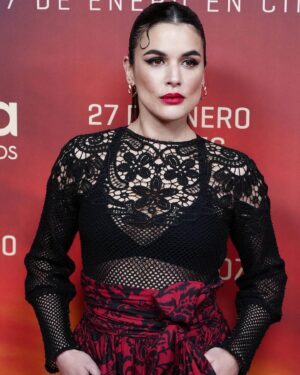 Adriana Ugarte Instagram - Me 
encanta 
este 
look❤️

@dior 
@paulasoroa