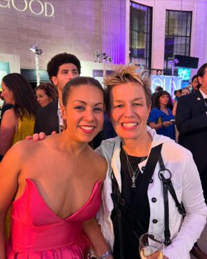 Adrienne Cheatham Instagram - James Beard Awards weekend 2024 will certainly require another post to share all the beautiful moments. But for now, let me say CONGRATULATIONS to all the amazingly talented people in this industry that were nominated, recognized, and honored, those who hosted, presented and won! 

It is a joy to be a part of this special weekend in my hometown of Chicago. Cheers to everyone @beardfoundation that makes this happen year-after-year and to all the people who keep pushing our industry forward by sharing cultures, ideas, new practices, and delicious food! 

#jamesbeard #cheflife #hospitality #hospitalityindustry