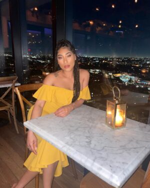 Adriyan Rae Instagram - [ il•lu•mi•nate] : make something bright by shining a light on it. You can feel when a new version of you is evolving. That shits amazing! Be the light! I challenge you to shine bright from here on out. Light up every room you walk in, unapologetically. We’re done dimming our light, that’s old, that’s wack, that’s so 2020. 💅🏽 stay bright bb! with love | with light | -A.Rae ____________________________________________ #LoveandLight #AdriyanRae #ARae