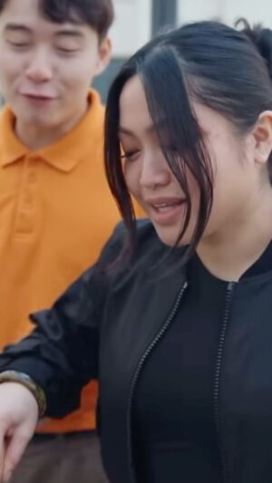 Ae Southammavong Instagram - Not Uncle Roger telling me how to act when I cook!!! Maybe he should smile more and stop talkin so much sht 🙄🙄🤣🤣 sharing some bloopers for y’all, full video on @mrnigelng YouTube out now! Hope you guys enjoy!!! #laochef #cooking #bloopers #bts #funcooking  #smilemore #hiya #haiya #emotionaldamage