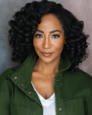 Africa Miranda Instagram - did someone say something about a face card 💁🏾‍♀️

new headshots with @brianjonesphotography x @yvondasmithbeauty on makeup 🤍

let’s play a game…give me a name & character for each photo…
