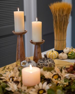 Africa Miranda Instagram - Back in my domestic goddess bag ✨
 
Holiday entertaining is officially in full swing. For my latest #GoFinding mission I transformed my kitchen island into an early Thanksgiving “Harvest Moon” tablescape with amazing finds from @homegoods!
 
Here are 3 tips for creating a great holiday tablescape – especially when you’re working with a small space or don’t have a traditional dining table:
 
1. Set a Color Scheme
A color scheme is vital for creating a cohesive and eye-catching moment. It also helps you not become overwhelmed when shopping and trying to make magic out of a hodgepodge of pieces. I wanted my design to have a warm, elegant and intimate setting, so I chose copper, pewter, and green with wood and gold accents.
 
2. Warm It Up
A kitchen island is fantastic – a fantastic slab lol! Create texture and warmth by using fabric and natural elements. I used a tablecloth across the center as my base and instead of hanging a wreath, I used it as a centerpiece with a pillar candle in the center to bring it all together. Wood candle holders and a tower of pampas grass added levels. Colored goblets provide a fun pop of color instead of traditional glasses.
 
3. Repurpose Your Past Favorite HomeGoods Finds
Shop the store and shop your house! Sometimes the perfect finishing touch you’re missing is sitting on your shelf. I used a decorative glass bowl, a sparkly Halloween pumpkin, and a wooden cutting board from previous shopping trips to complement and complete the setting perfectly.
 
For a closer look, check out my IG stories and make sure to visit your local HomeGoods for all your holiday entertaining needs! Share your Thanksgiving finds using #HomeGoodsFinds! #ad

📷: @d_whyte