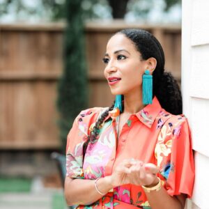 Africa Miranda Instagram - yes I know everyone has this dress and no I don’t care 😆

i have 4 of the @christopherjohnrogers x @targetstyle collab dresses and they honestly feel like putting on sunshine ☀️ 

i wish we could organize a huge group photo of everyone in their pieces (an ATL idea 🤔) 

📷: @diaography