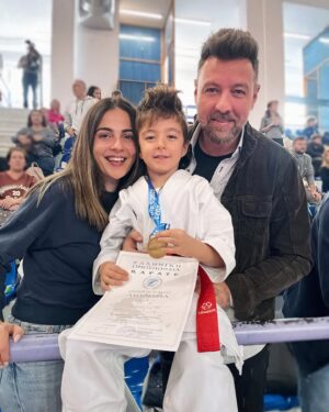 Aggeliki Daliani Instagram - Χρυσό 🥇στην κατηγορία Κάτα Παίδων στο Κύπελλο Έγχρωμων ζωνών ο Νικήτας μου!!! 🥋
Κι εγώ μαμά «κουκουβάγια» και fan club μαζί!!!
Συγχαρητήρια Νικήτα!!!👏👏👏
Ευχαριστούμε coach @mariza_soumbasaki @odysseas_karateclub 
@hellaskarate 
•••••••••••••••••••••••••••••••••••••••••••••••••••••••••••••
#karate #goldmedal #nikitas #myson #proudmom #prouddad @manospapagiannis #nikitasfanclub