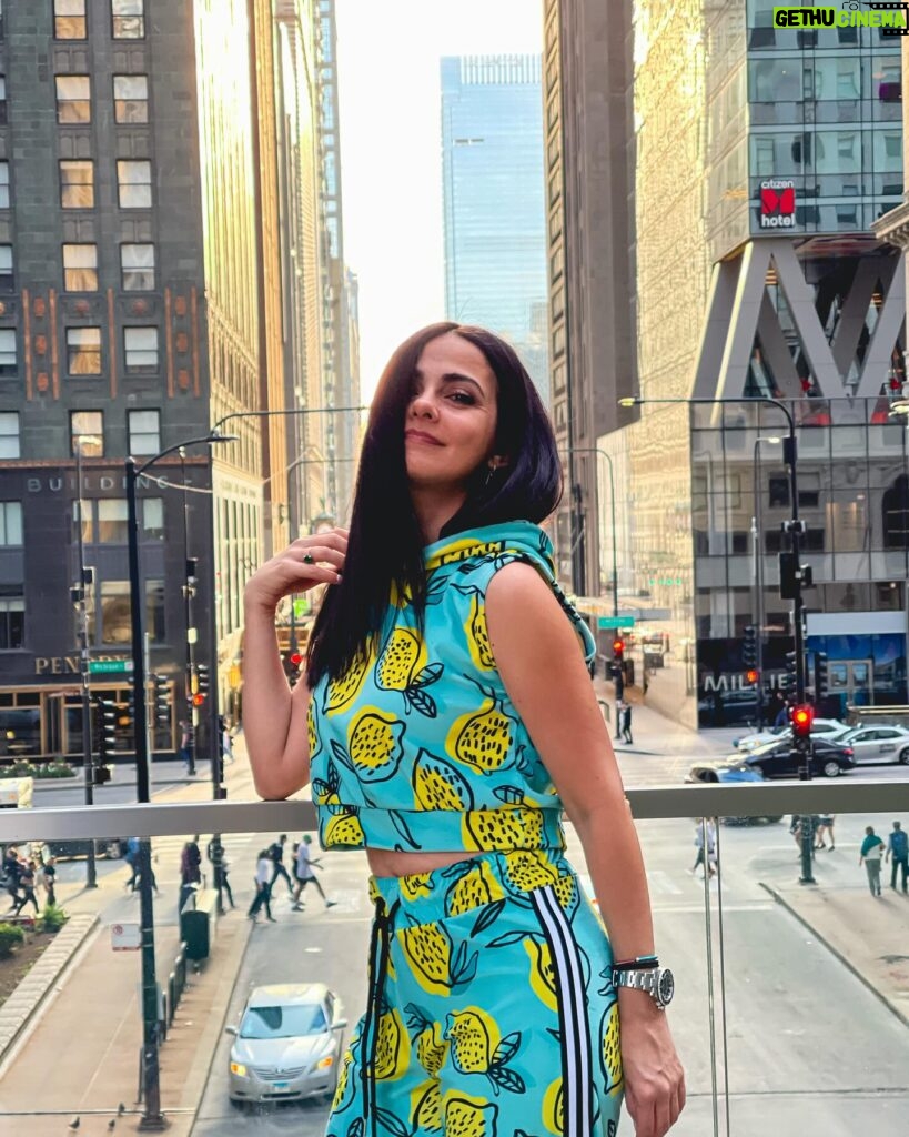 Aggeliki Daliani Instagram - When life gives you lemons…….. 🍋wear them 🍋😜 ••••••••••••••••••••••••••••••••••••••••••••••••••••••••••••• Once in Chicago #outfit @ritzclothing @fashionlimousine #memories #travel
