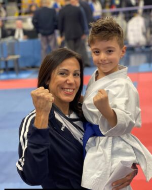 Aggeliki Daliani Instagram - Ατόφιο χρυσάφι 🥇Πανελλήνιος Πρωταθλητής ο Νικήτας!!!!
Μπράβο μικρέ μου!!!!! 

Συγχαρητήρια σε όλους τους αθλητές του @odysseas_karateclub 
Ευχαριστούμε την καλύτερη coach @mariza_soumbasaki 
•••••••••••••••••••••••••••••••••••••••••••••••••••••••••••••
#karatechampion #karate #nikitas #proudmom @hellaskarate