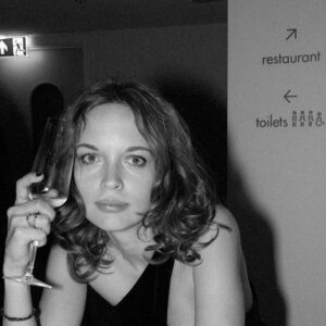Aggy K. Adams Instagram - Party’s over, time to go

Thank you for the fun and having me 
@bafta x @vanityfairlondon #eerisingstars bravo !! 

Pics by @jamesdkelly 🖤