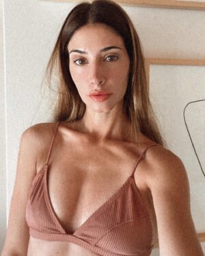 Agustina Cordova Instagram - brown sugar 🧸