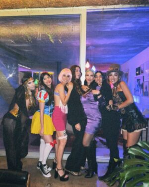 Agustina Cordova Instagram - 💘 en un cumpleañito feliz
1  a cuanto? 
2 ok 
3 feliz cumpleaños feliz vol 2 
4 Afrika con Elvis
5 proceso del mejor disfraz de la noche
6 reinas absolutas 
7 Mauro & Lore 
8 heladero de mi vida 
9 feliz cumple feliz vol 1 
10 tengo al mejor