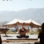 Agustina Cordova Instagram - hacer espacio 🫶 por alguna razón desde hace varios años lo necesito, necesito imperiosamente esa pausa, necesito ese espacio hacia adentro, necesito esos silencios para escuchar, muchas veces mi ruido, a veces la calma. Necesito espacio para ese re encuentro conmigo, desprovisto de ideales pero lleno de pura verdad. Darle un besito a mi caos o cual emoción amarillista aparezca, porque estamos llenos de eso, nocierto? 🤪 Darle lugar a ese espacio me llena de calma, de emoción y se siente hermoso, es inexplicable. Será por eso que abro otros espacios, para compartir ese sentir ✨ Este nuevo Universo que nace tiene sentido porque es el origen de todo, porque es en mi querida y amada provincia, merece mayúsculas porque SÍ, HABEMUS @universodiksha EN MENDOZA! Creando Universos, creando espacios, creando encuentros, co creando me siento feliz. Todos invitados! 🫶 . 📸 @cesarcrespo2 🛖 @laspalapas_