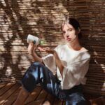 Agustina Cordova Instagram - Resulta que me regale tiempo para mí y me fui 3 días de viaje. Irse también implica sintetizar, pero cuando de skin care se trata, me cuesta más porque quiero llevarme todito. No les pasa? 😅🧴 Dato: esta loción humectante me acompañó en esta intención porque es excelente para manos, cara y cuerpo. ✨ Menos peso liviana pero toda mi piel hidratada y protegida por 24hs✨🤍 #mesdelapielsensible @cethaphil_ar #ad