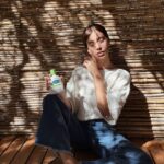 Agustina Cordova Instagram - Resulta que me regale tiempo para mí y me fui 3 días de viaje. Irse también implica sintetizar, pero cuando de skin care se trata, me cuesta más porque quiero llevarme todito. No les pasa? 😅🧴 Dato: esta loción humectante me acompañó en esta intención porque es excelente para manos, cara y cuerpo. ✨ Menos peso liviana pero toda mi piel hidratada y protegida por 24hs✨🤍 #mesdelapielsensible @cethaphil_ar #ad