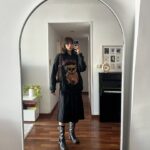 Agustina Suásquita Instagram – Batalla de looks en la nueva casita todavía sacándole la ficha al encuadre 😂 Cual les gustó más del 1 al 6 😏