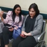 Ahlam Hassan Instagram - 💙🦋الحمدالله انتهيت من تصوير مسلسل افراج مشروط .. للمخرج الخلوق المبدع عيسى ذياب كل الكلمات تعجز عن شكرك لاحتوائك لي واستفزازك حتى اكتشفت جانب جديد لقدراتي كممثله .. اتمنى تكرار التجربه معاك .. اشكر العاملين في هذا العمل لصدقهم وحبهم لانجازه رغم الظروف شكرا لنجمه الجميله الفنانه هدى الخطيب على عزيمة الغدا باسم لحصولي على درجة الدكتوراه ماهي غريبه عليج يا حبيبتي كفيتي ووفيتي محبة الناس لا تقدر بثمن 💙🦋