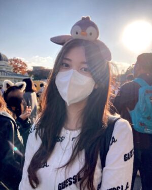 Ahn Seo-hyun Instagram - 🎡🎠학교에서..갔숩니다..
