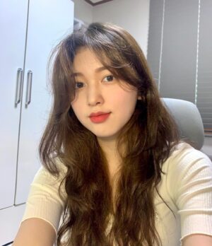 Ahn Seo-hyun Instagram - Night and Day🌕🌞