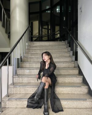 Ahn Ji-young Instagram - 더 시즌즈-이효리의 레드카펫❤️
@theseasons2023