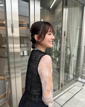 Ai Moritaka Instagram - ヘアセットしてもらった♡
今の長さだと自分じゃどうしたらいいか分からなかったから、
可愛くしてもらえてはっぴはっぴはっぴ〜っ⸝⋆

#ヘアセット #ヘアアレンジ