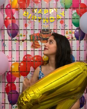 Aicel Ramzy Instagram - Finally celebrating my birthday 
with my family and now with my big family “my fans “ ❤️‍🩹🥰 I really hope this year and all my next years will be full of God's grace, success and happiness 🤲🏻🫶🏻