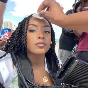 Aida Osman Instagram - it’s a new episode of #rapshit out right now and it’s sticky and sweaty and freaky and deaky and there’s some feminine camaraderie sprinkled in too! go watch it ily

written by me and @kidfury 
directed by @amyaniobi